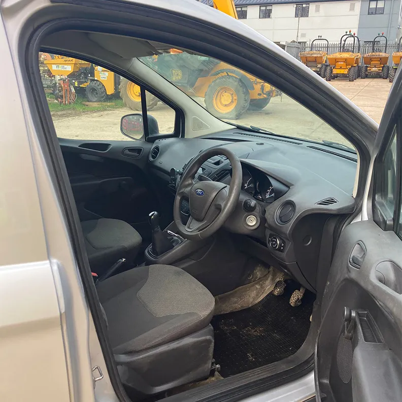 Ford Transit Courier Van 2015